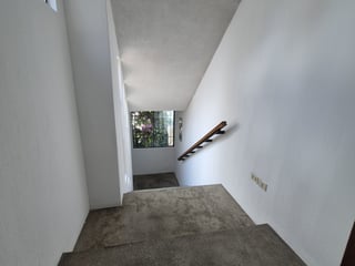 Casa en renta para oficinas zona 15 Vista Hermosa 1 - 5