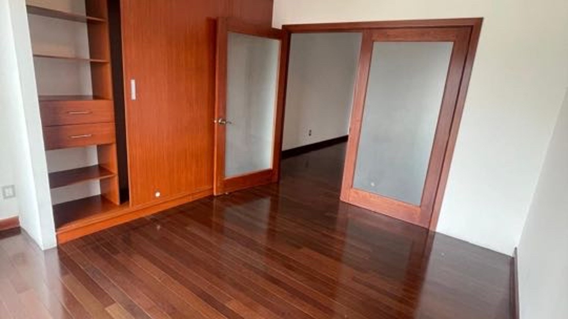 ALQUILER DE AMPLIO Y LINDO APARTAMENTO - TADEUS, ZONA 14 - Miniatura 20