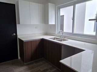 SAN CRISTOBAL/ CASA EN VENTA - 2