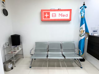 Fully Equipped Clinical Laboratory Office for Sale – Zona Pradera, Zone 10 - 2