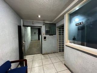 Local comercial en venta y renta, en Zona 5 - Image 10