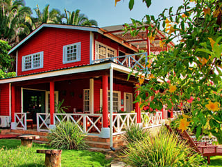 CASA EN VENTA / RENTA EN BARRIO LA COROZA, EL ESTOR, IZABAL - Image 1