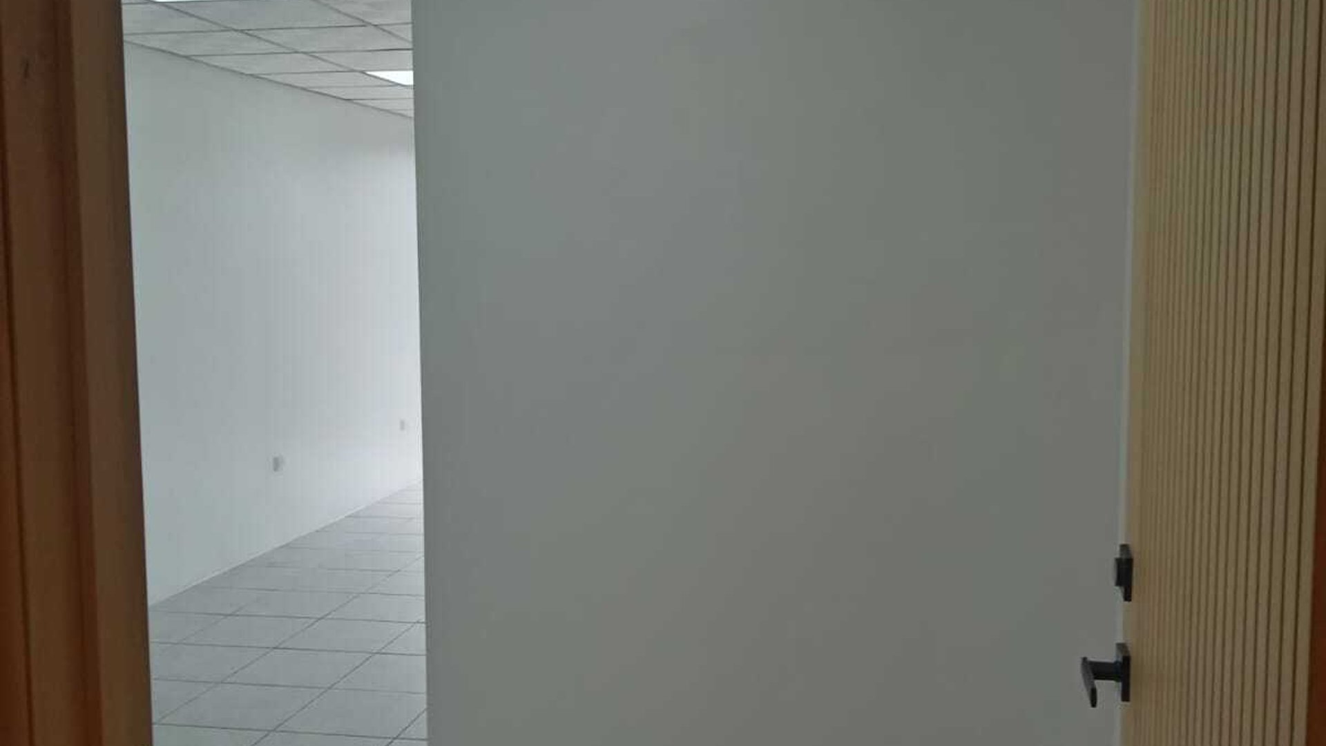 Oficina en Renta Zona 10 - Miniatura 2