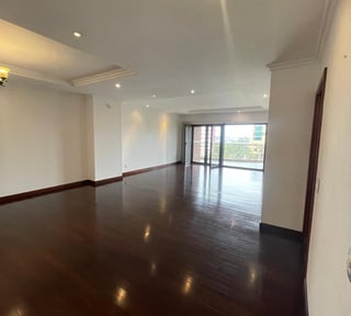 Apartamento en renta zona 14 / Tadeus