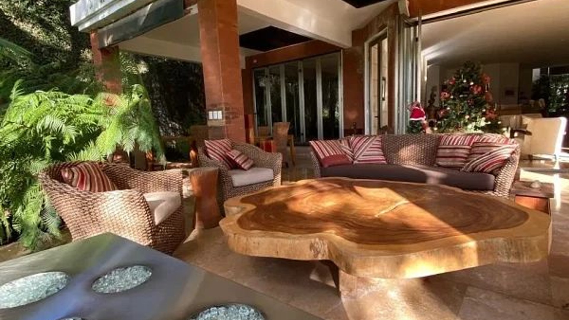 Residencia de Lujo en Venta en Encinos de Cayalá – Zona 16