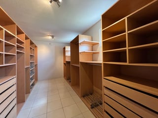 Venta hermosa casa en Km 20 Carr. a Fraijanes, Colinas de Castel (C) - Image 16