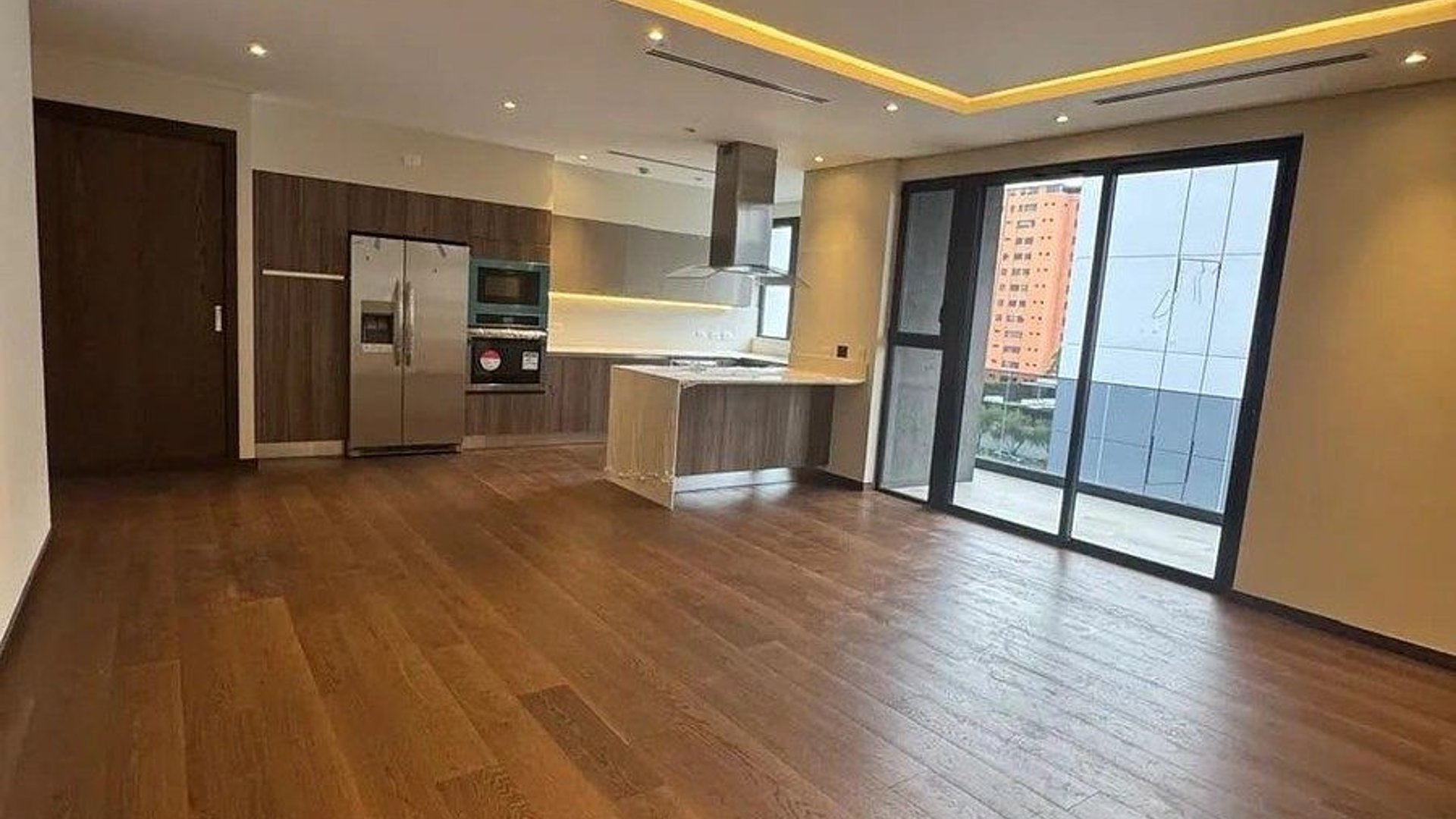 Apartamento en Venta – Santa Sofía 7ma, Zona 10 - Image 1