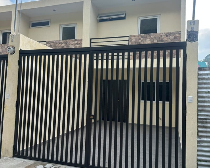 casa en venta en residenciales san José Pinula