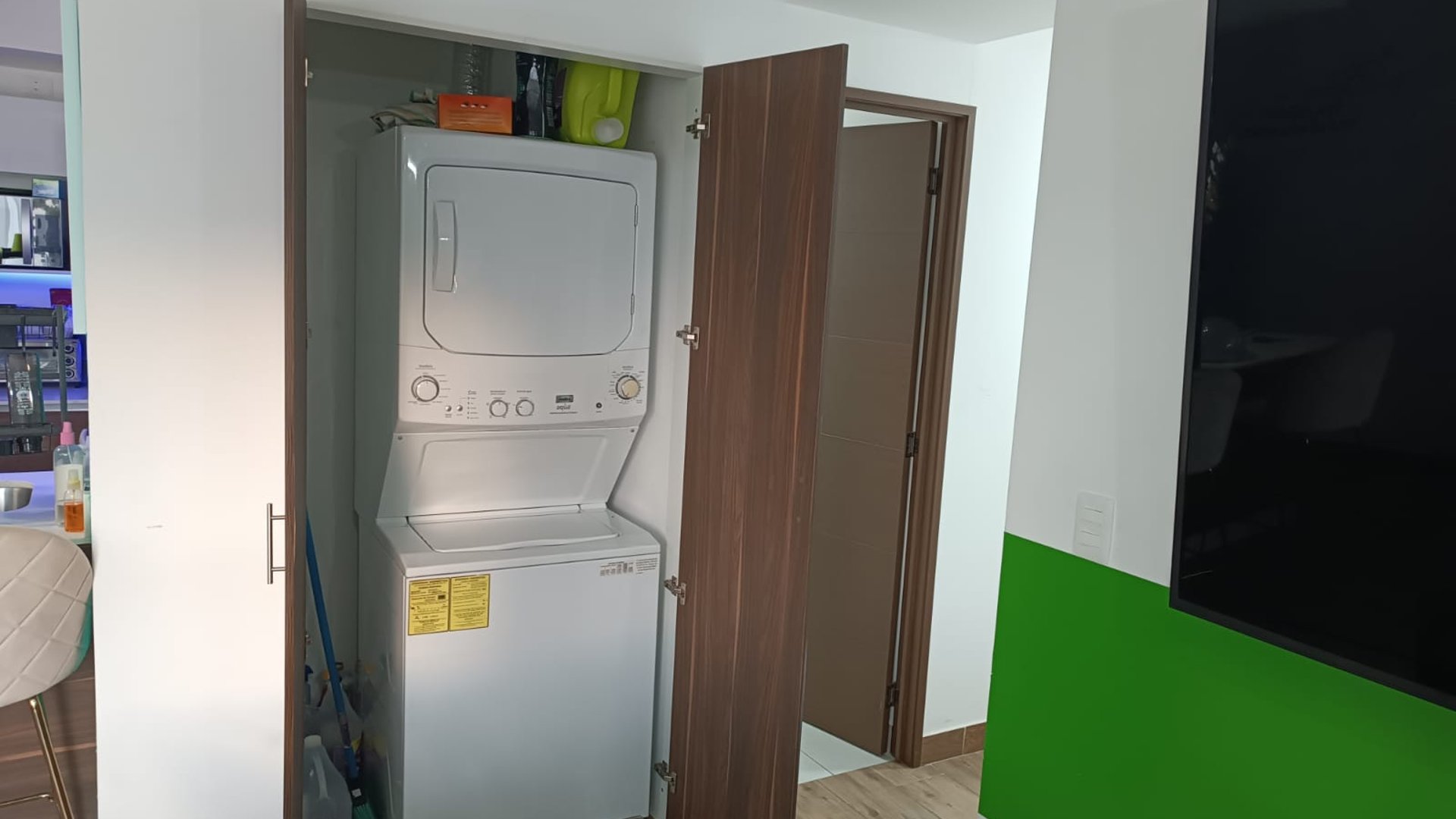 Rento/Vendo lindo apartamento en Altture Kanajuyu  zona 16 - Miniatura 4