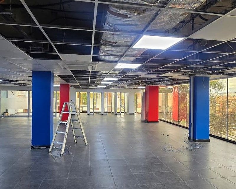 Oficina en ALQUILER en zona 4 - Miniatura 5