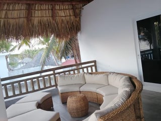 Vendo casa en Monterrico frente a la playa Ref-4911 - 3