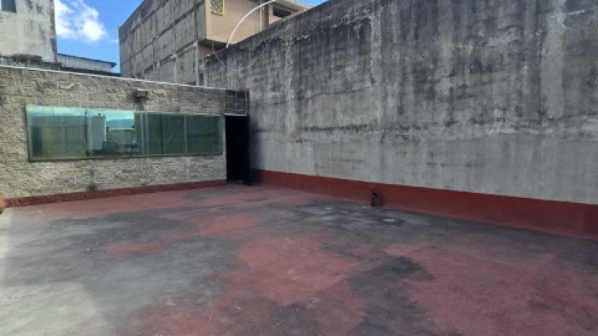 Edificio y Bodega en Renta Zona 12 sobre Aguilar Batres - Miniatura 21