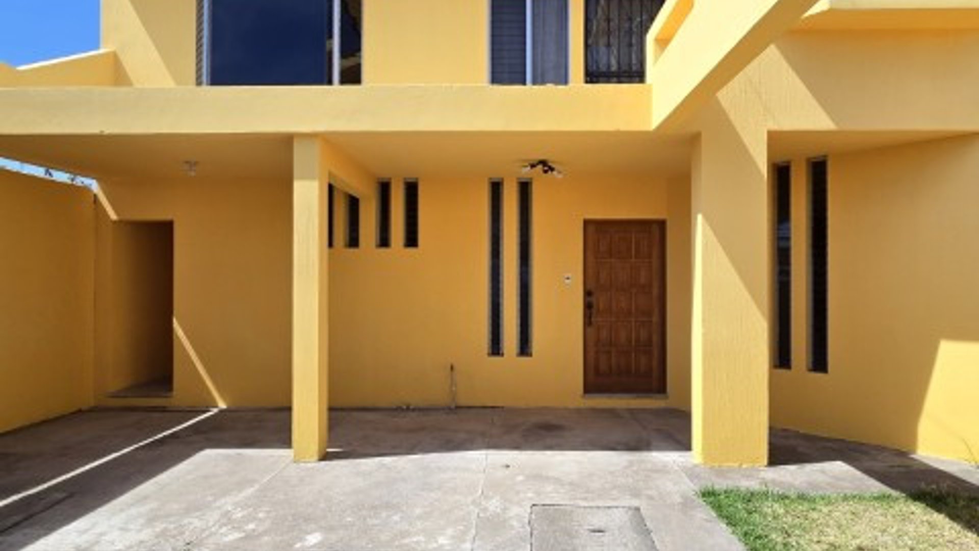 Casa en Venta Pinares de San Cristóbal Zona 8 de Mixco