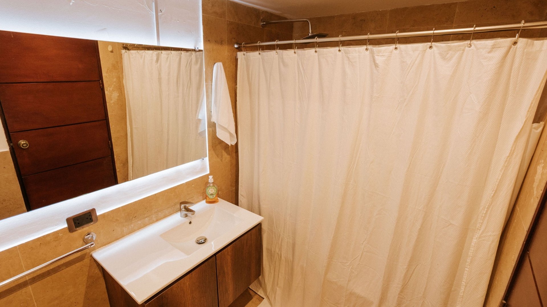 ALQUILER DE APARTAMENTO AMUEBLADO - TORRENOVA, ZONA 13 - Miniatura 9