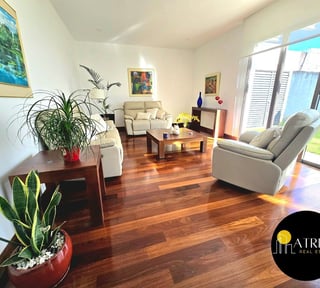 Casa Moderna de 4 Habitaciónes con Jardin Grande en San José Pinula‼️