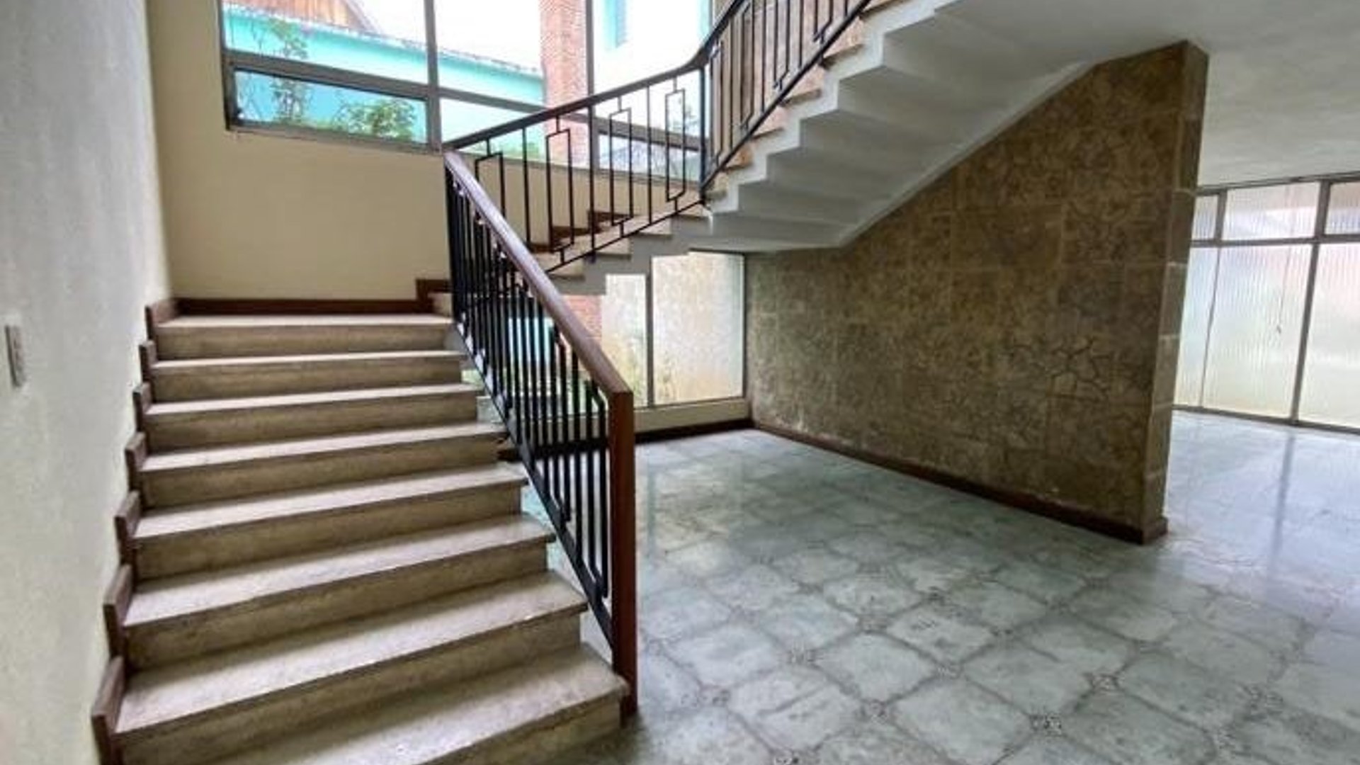 Propiedad en alquiler, zona 9. - Miniatura 5