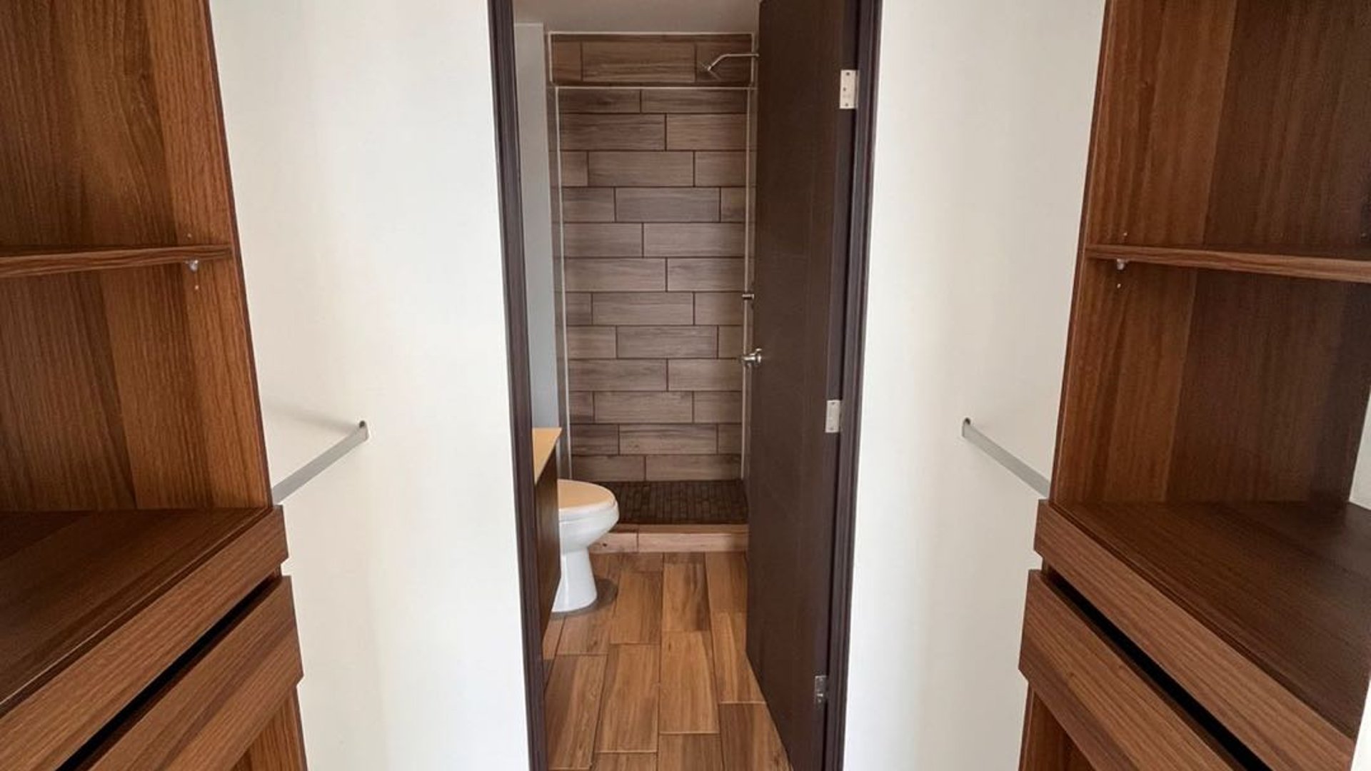 Apartamento En Renta en Torre Pamplona Zona 13 - Miniatura 4