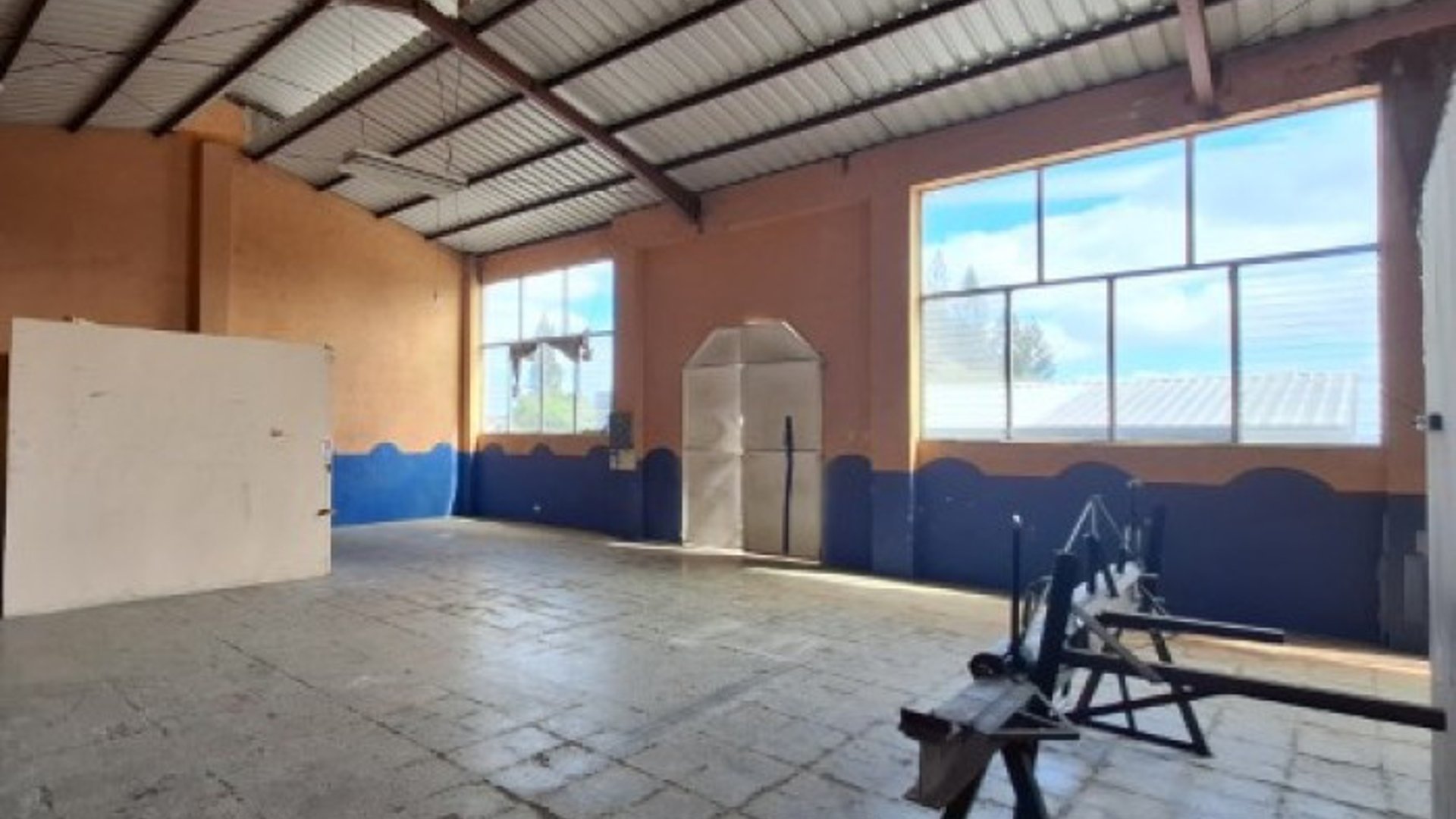 Ofi-Bodega en Venta San Cristóbal Zona 8 de Mixco - Miniatura 15