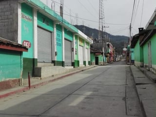 Local o Bodega renta a orilla calle en USPANTAN, QUICHE - 4