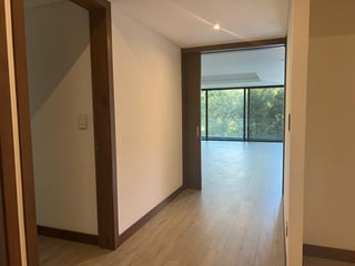 Alquilo  Lindo Apartamento Edificio dentro de Oakland Z. 10 - Image 6