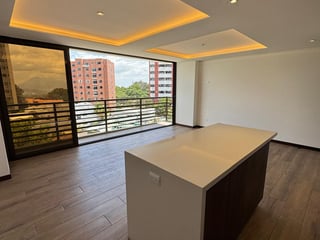 📍 APARTAMENTO EN VENTA – 3 HAB + WALK-IN CLOSET | ASTORGA | ZONA 13 - 5