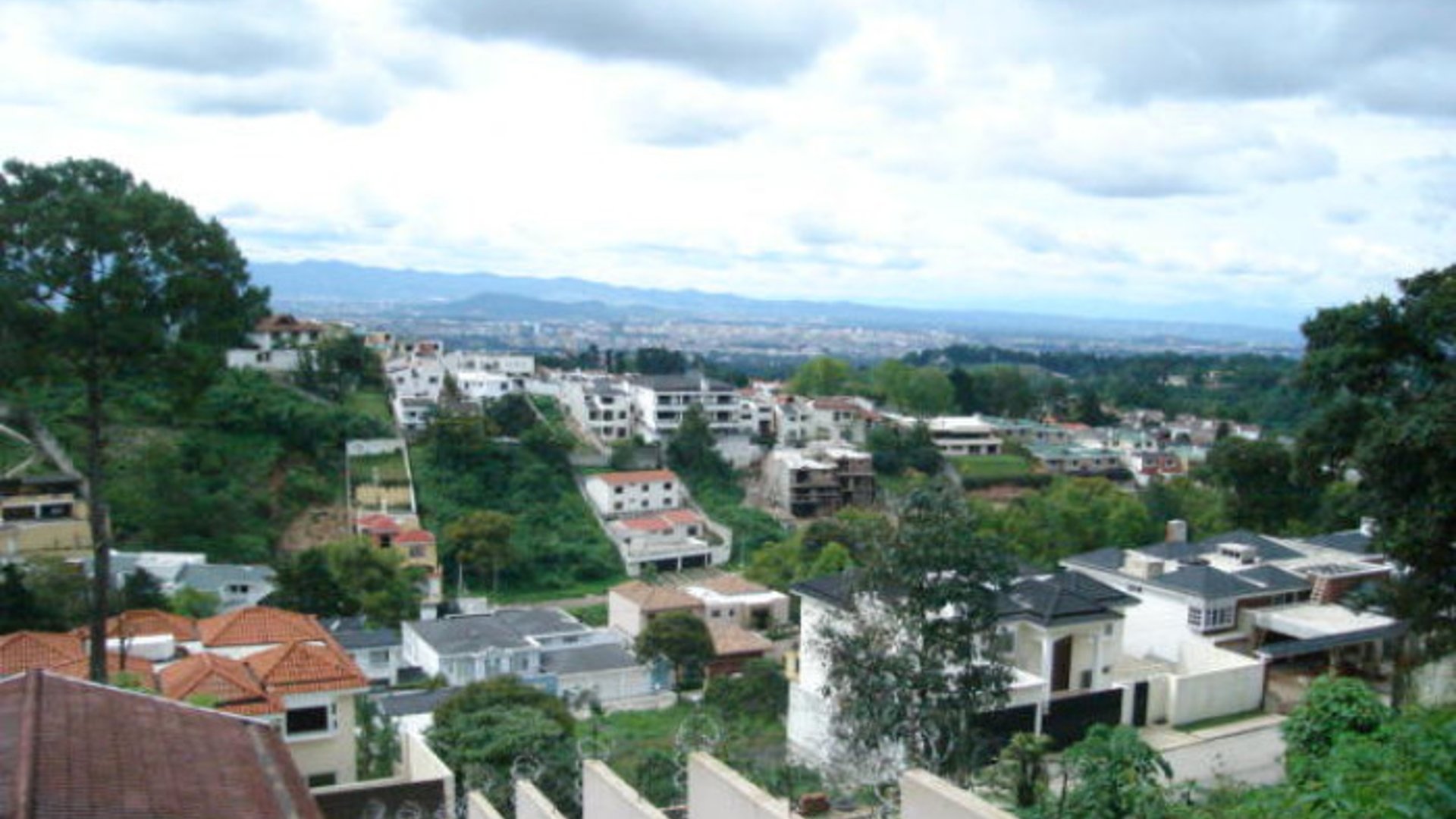 Exclusivo Terreno en venta Las Cumbres Z.16 Guatemala