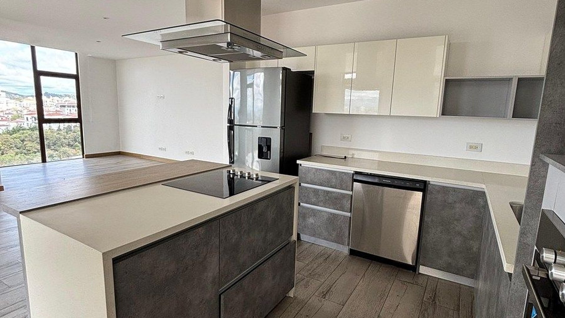 Apartamento en Venta  frente a Cayala , zona 16