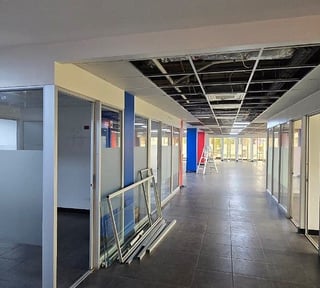Oficina en ALQUILER en zona 4 - Miniatura 3
