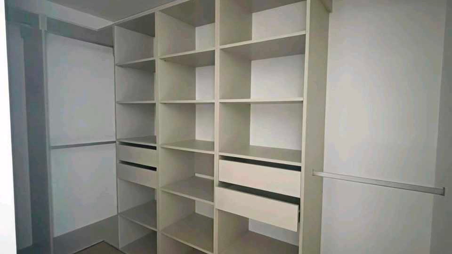 APARTAMENTO EN ALQUILER ???? Edificio Ferre Diez, Zona 10 - Miniatura 7