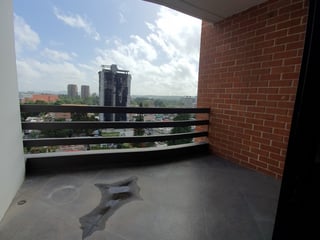 Apartamento en Alquiler en la zona 10 Guatemala - 4