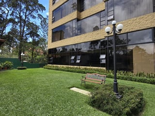 En Renta apartamento amueblado en zona 10 Guatemala - 4