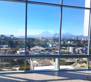 Edificio en Alquiler en zona 10 - Por estrenar !!