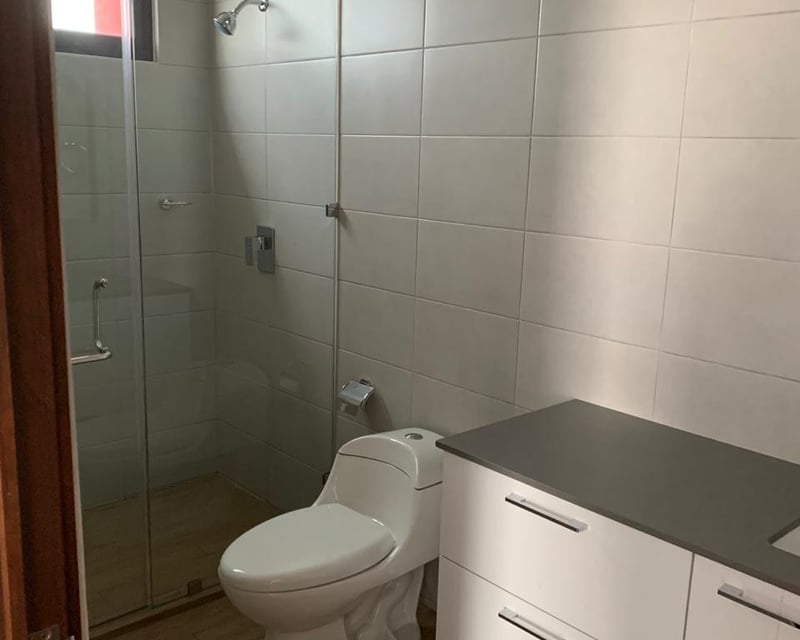 Apartamento en venta, en Zona 15