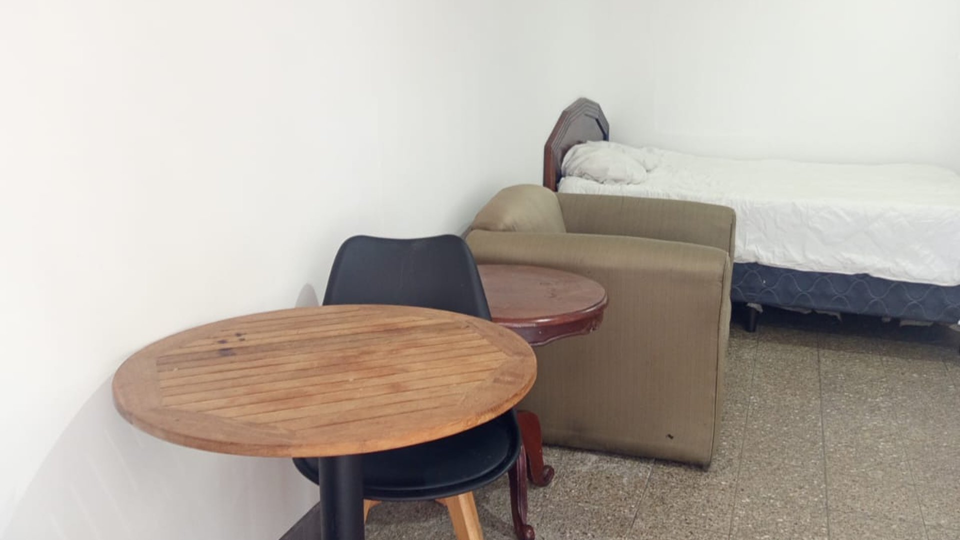 Apartamento amueblado en renta en Zona 1, edificio 3once. - Miniatura 3