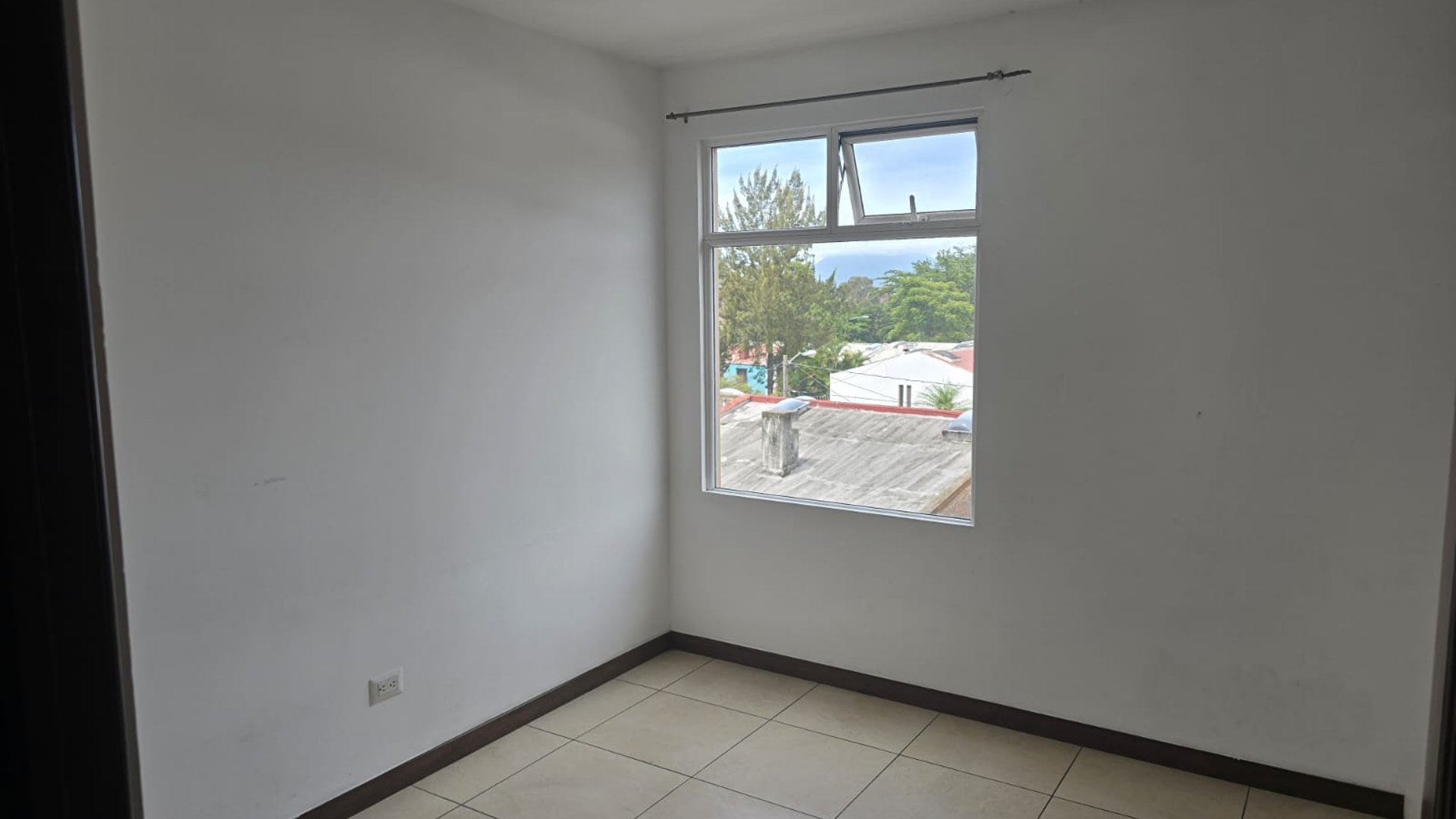 Rento apartamento en Santa María Las Charcas - 2 hab - Ref-6044 - Image 1