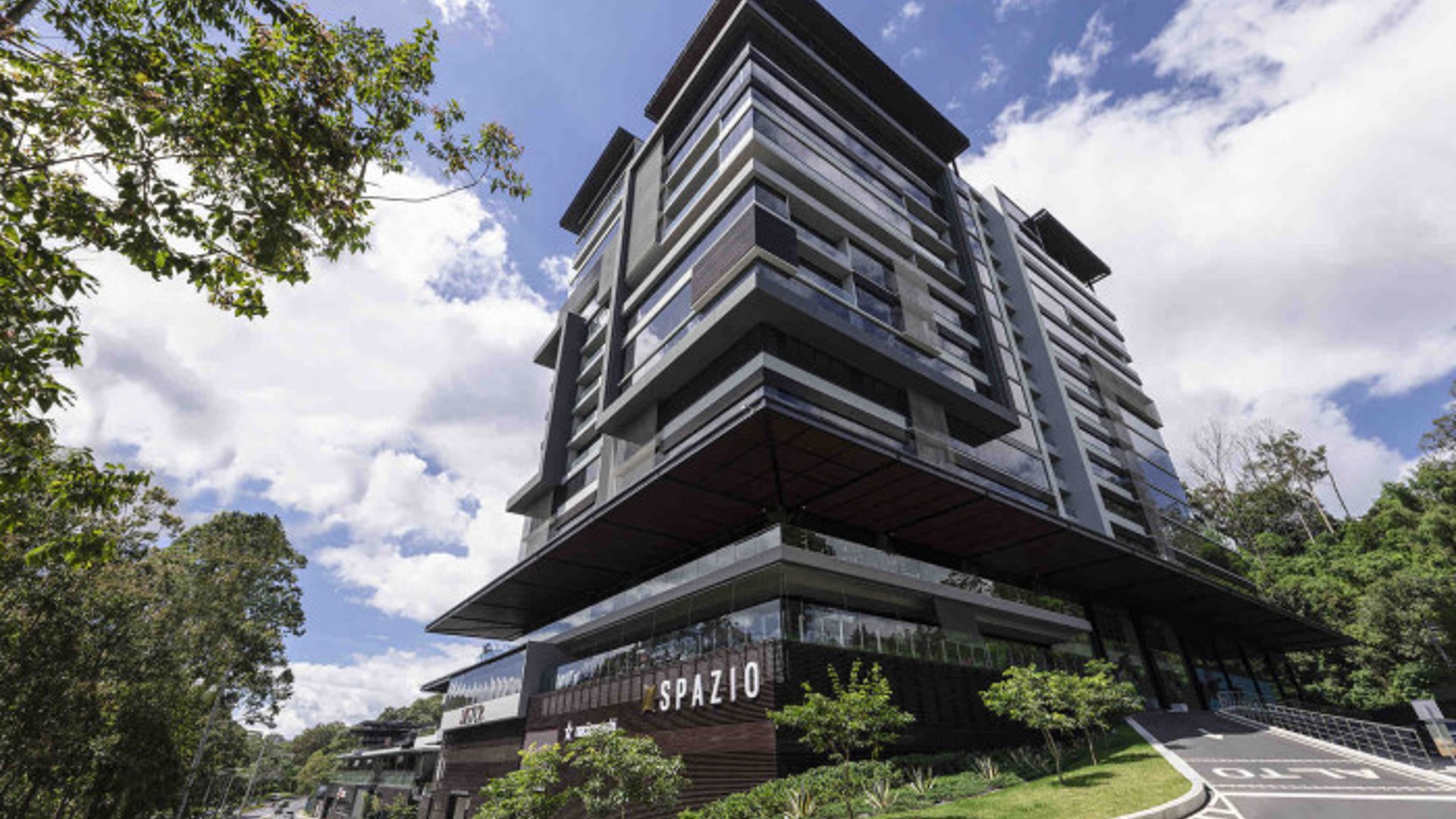 Pool de Oficinas en Renta zona 15 - Spazio