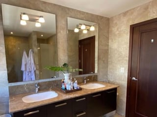 APTO EN VENTA ZONA 14 - 5