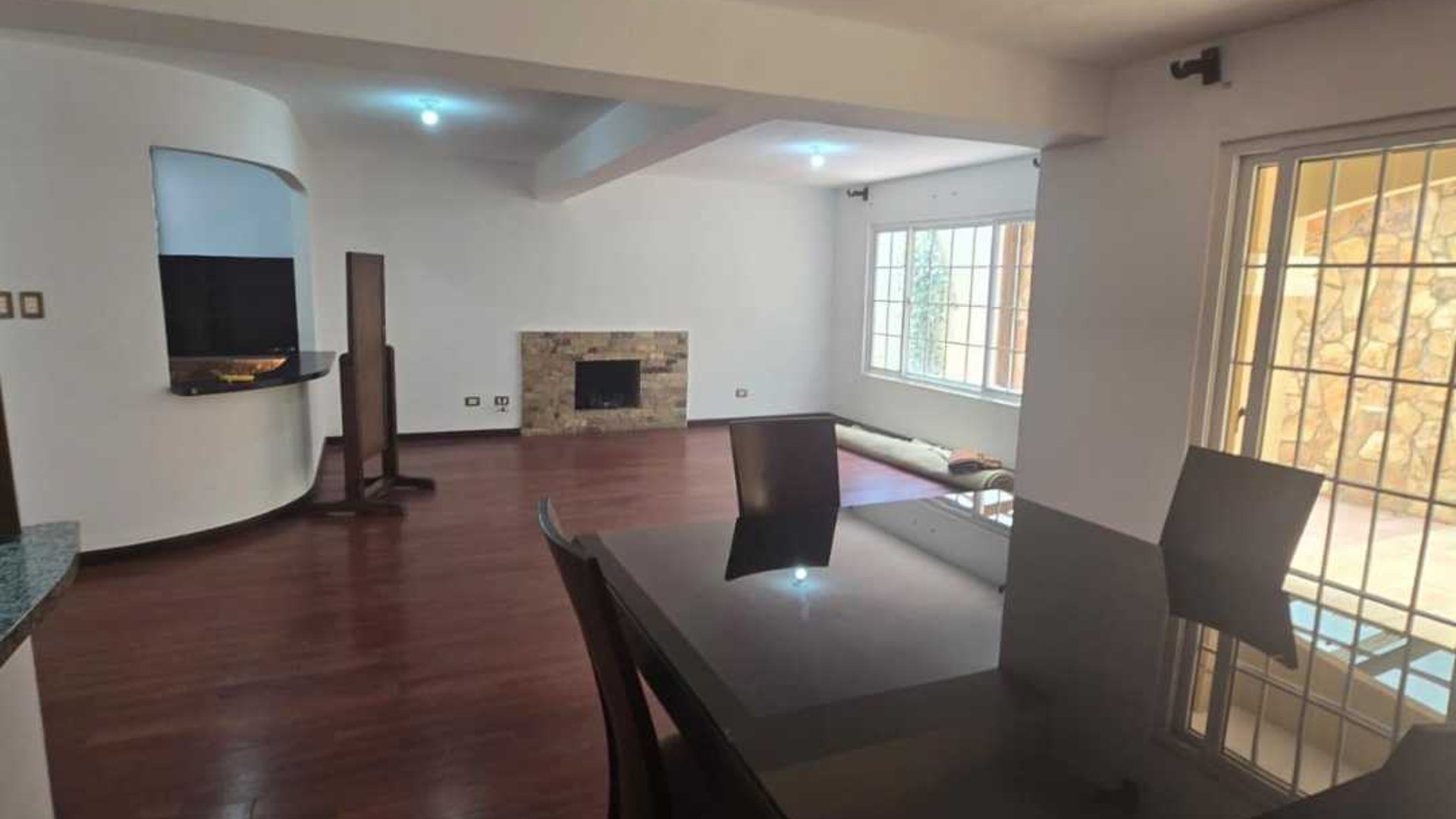 CASA EN ALQUILER 📍 Condominio Villas Europeas, Km. 25.5 CAES