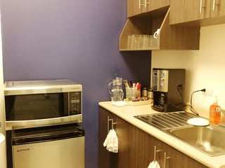 Oficina amueblada en venta o alquiler Zona Pradera, zona 10 - Image 6