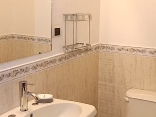 Apartamento en renta amueblado de 2 habitaciones zona 10 Ref-5394 - 5