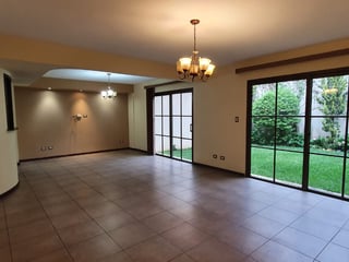 EN VENTA LINDA CASA ZONA 16 VILLAS SUIZA VH4 - 2