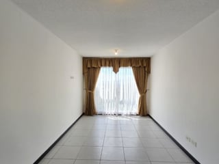 Apartamento en Renta Zona 11 Vistas de Las Charcas - 3