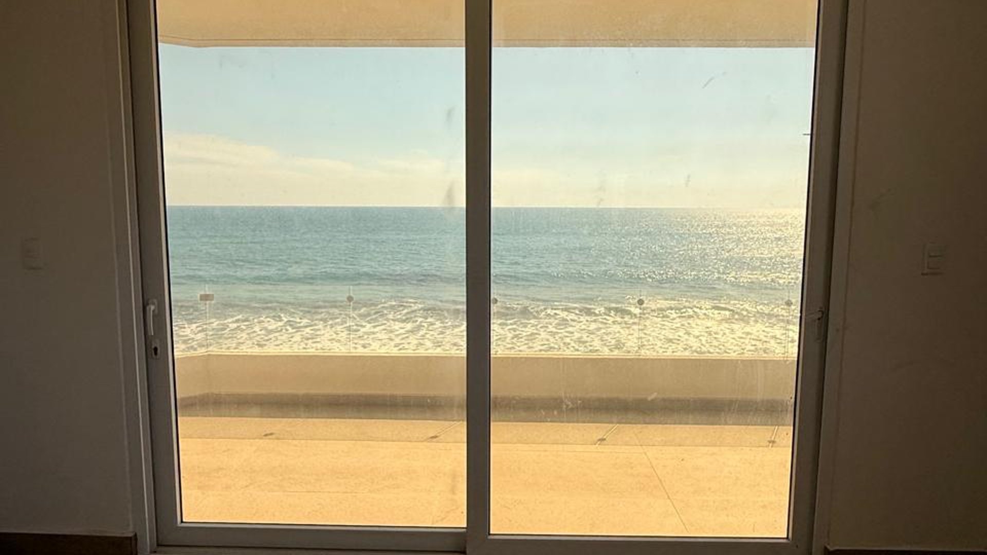 Apartamentos Frente al Mar con  Título de Propiedad en Venta - Miniatura 5
