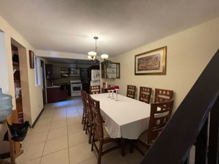 CASA EN RESIDENCIALES LOS OLIVOS ZONA 18 - 3