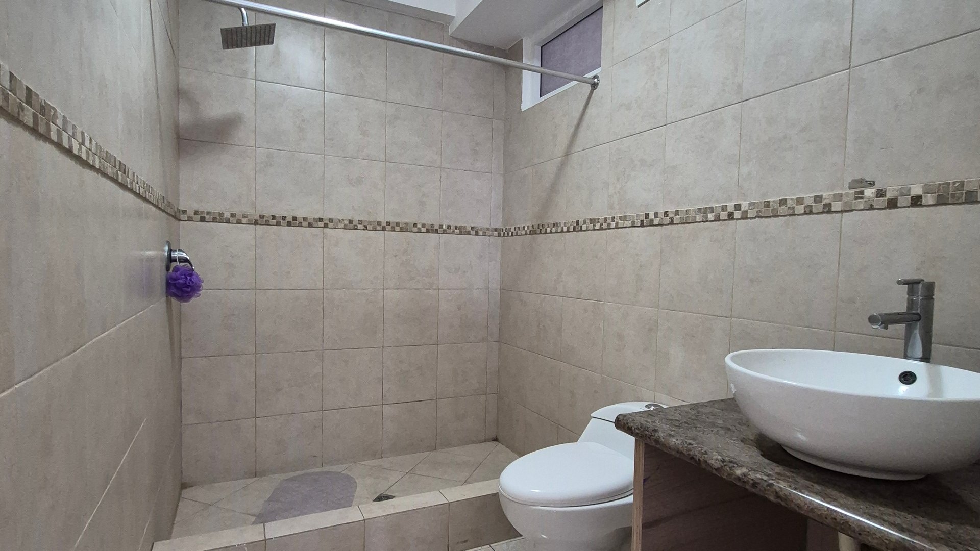 Apartamento en Renta en Kanajuyu 2 Zona 16 - Miniatura 4