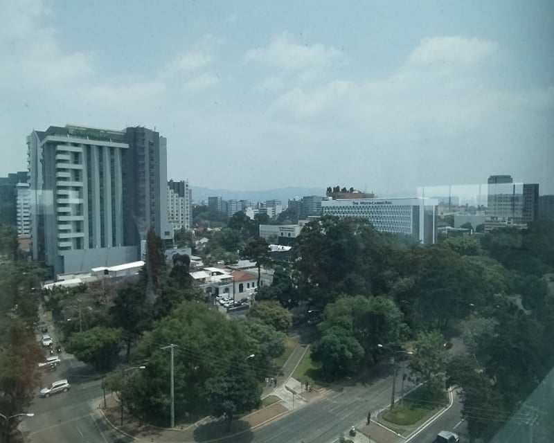 Oficina en renta en Americas zona 13