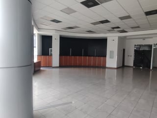 📍 LOCAL COMERCIAL EN VENTA – 232.22 m²  | DESIGN CENTER | ZONA 10 - 4