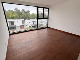 Venta de casa en Sauces del Pulte zona 16 - Image 8