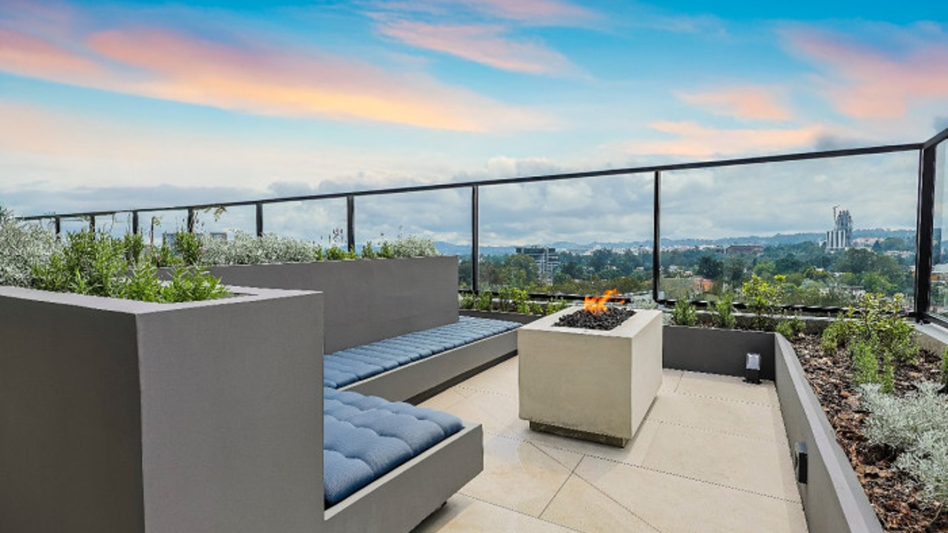 En venta apartamento con jardin en zona 15 Guatemala