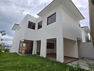 Casa Nueva en Alquiler – Lomas de San Isidro, Zona 16 - Image 26